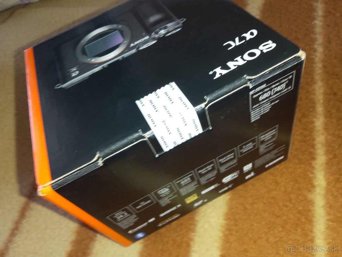 Sony Alpha A7C - strieborný - 3