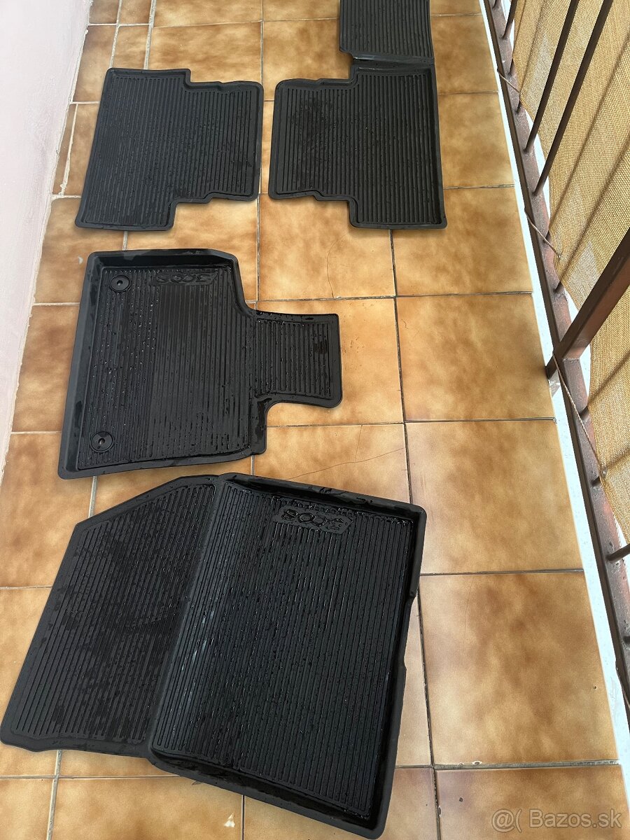 Predám originálne gumové rohoze P 3008 - 3