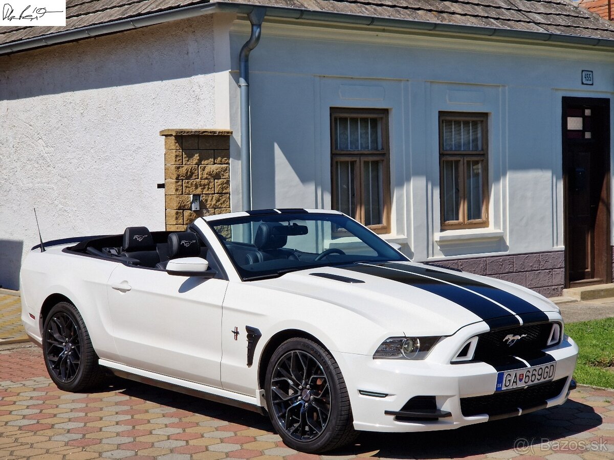 Mustang Facelift Convertible - 3