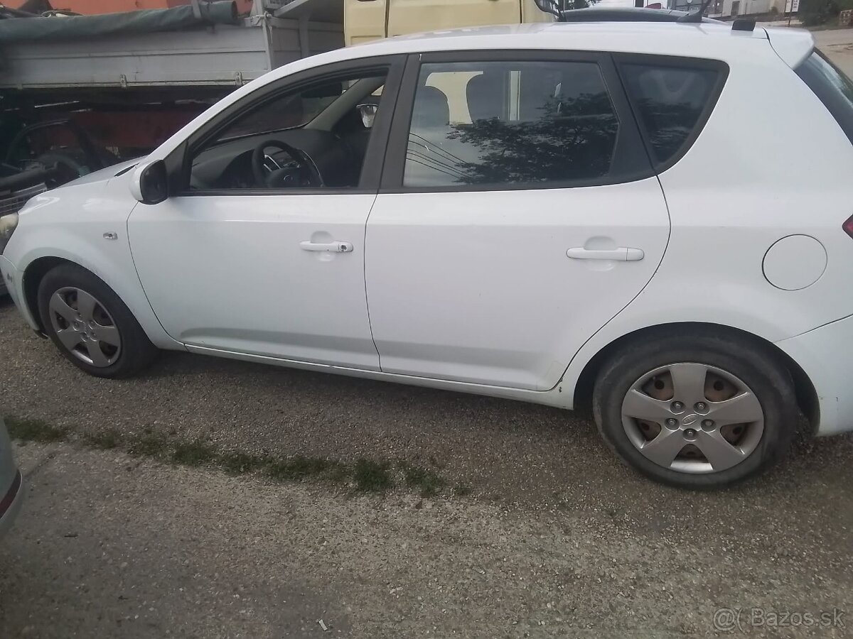 KIA CEED 1.4 16V G4FA - 3