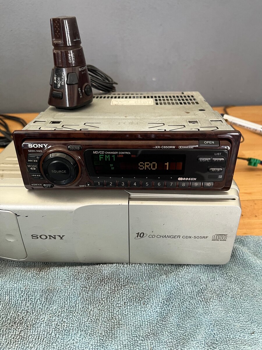 Autorádio Sony + CD wechsler - 3