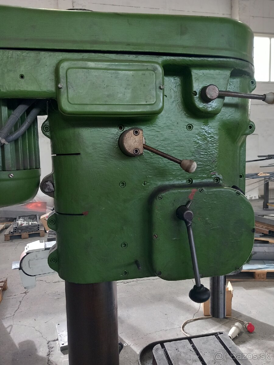 stojanová vrtačka vs 32 - 3