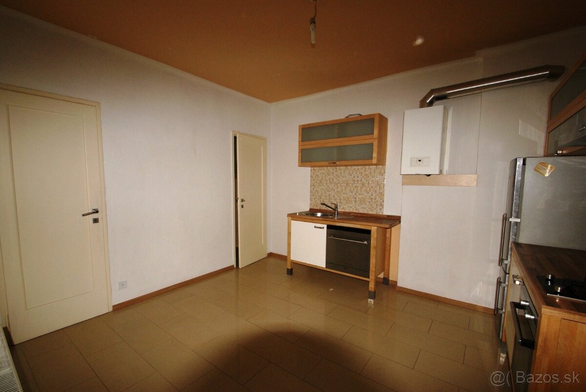 BRANDreal - 3,5 izb. byt na prenájom, centrum Piešťany - 3