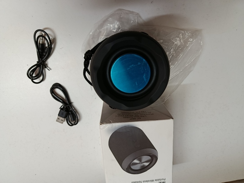 bluetooth reproduktor m2 25€ - 3