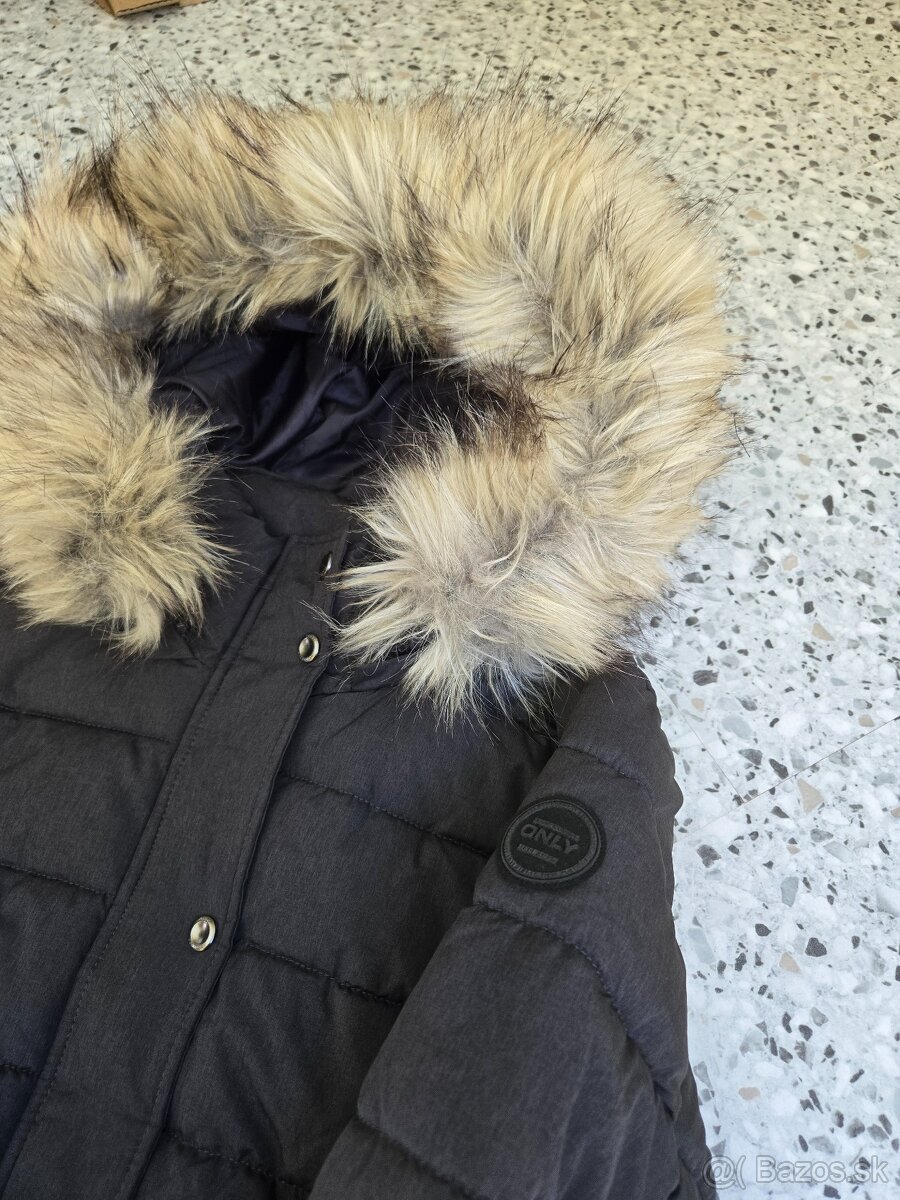 Oblý dámska bunda veľkosť L - 3