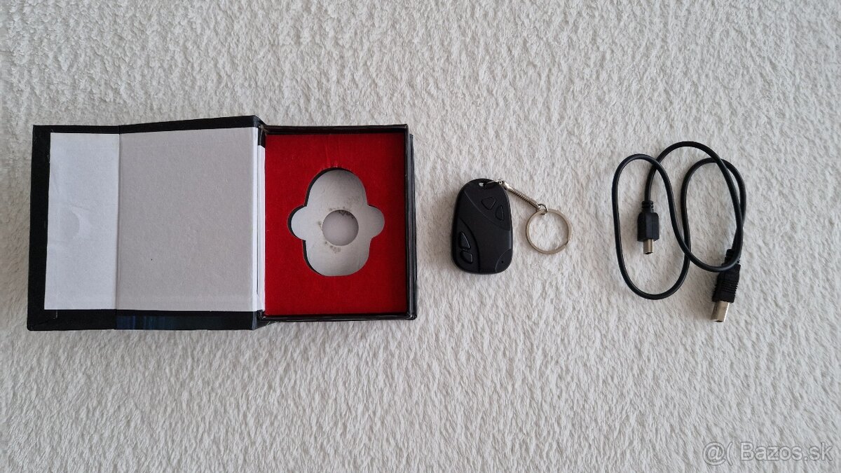 Kamera: kľúče od auta s tajnou funkciou - 3