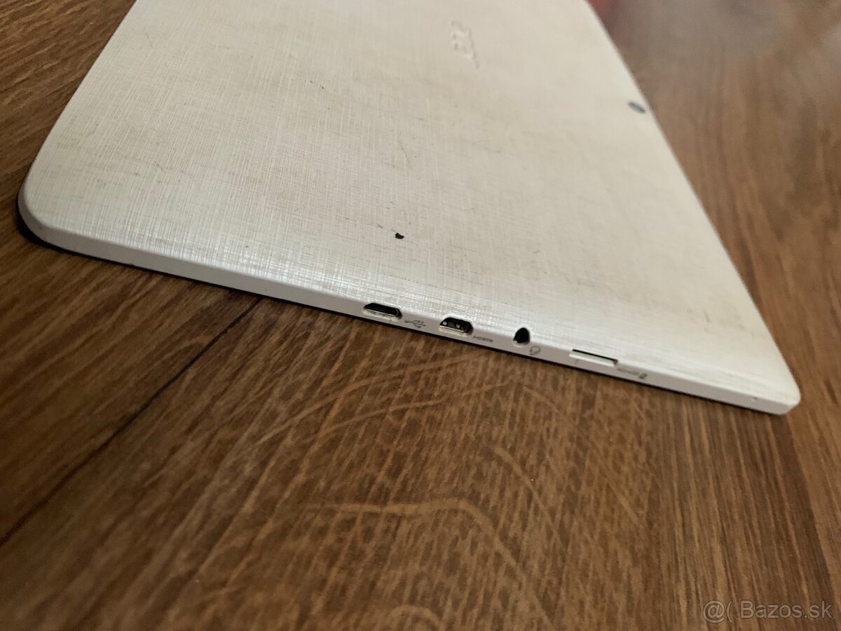 Acer SW3 – 10” dotykový tablet s Windowsom (bez klávesnice) - 3