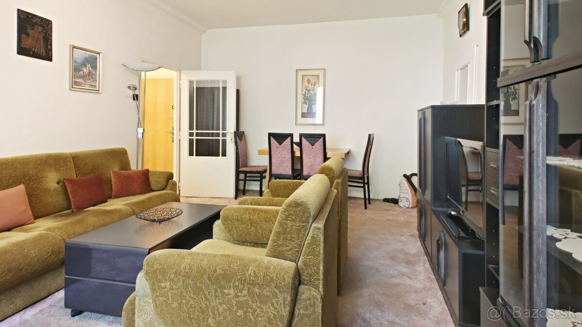 BEZBARIÉROVÝ priestranný 3 izbový byt v Ružinove. - 3
