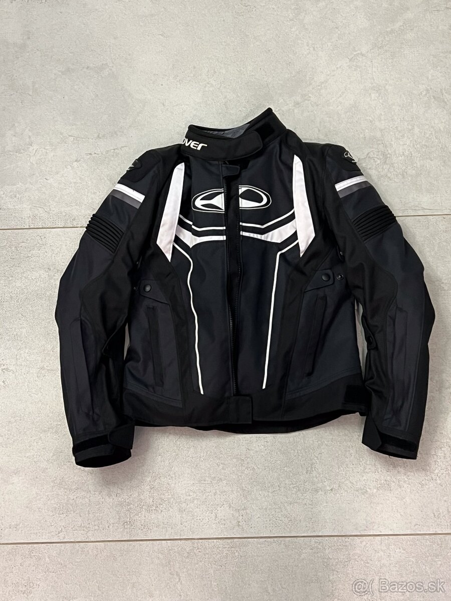 Znížené ceny Na predaj rifle/nohavice/topanky/helmy - 3