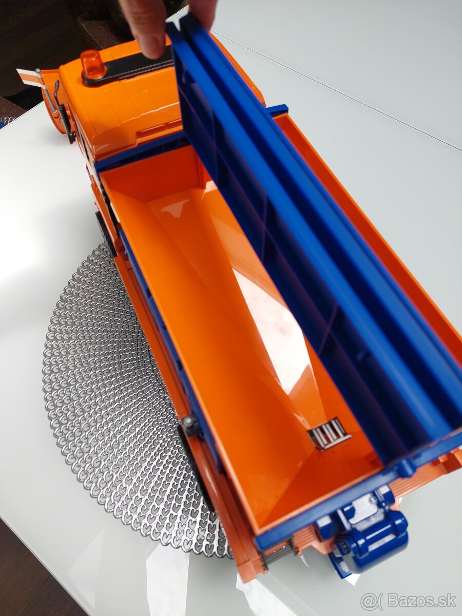 BRUDER 3785 MAN TGS Cestárske auto - 3