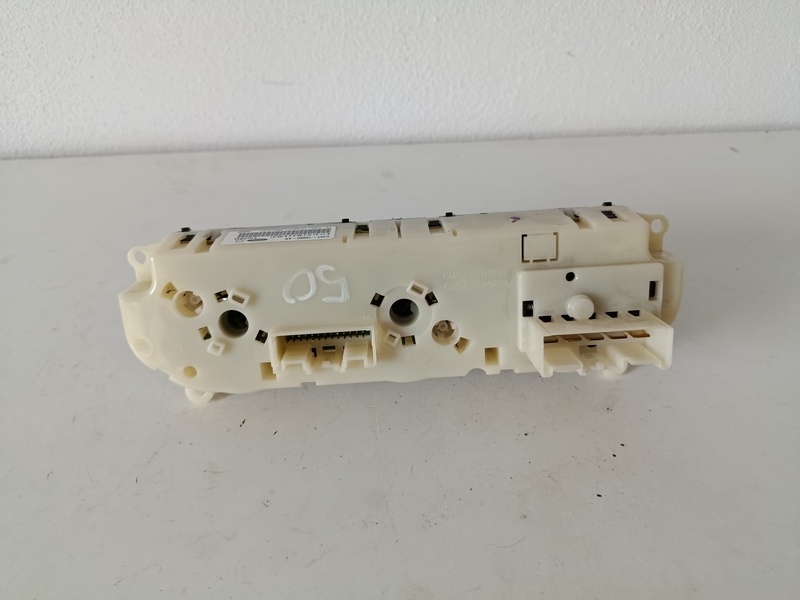 ovladanie kurenia focus mk3 cj5t19980ak 50€ - 3