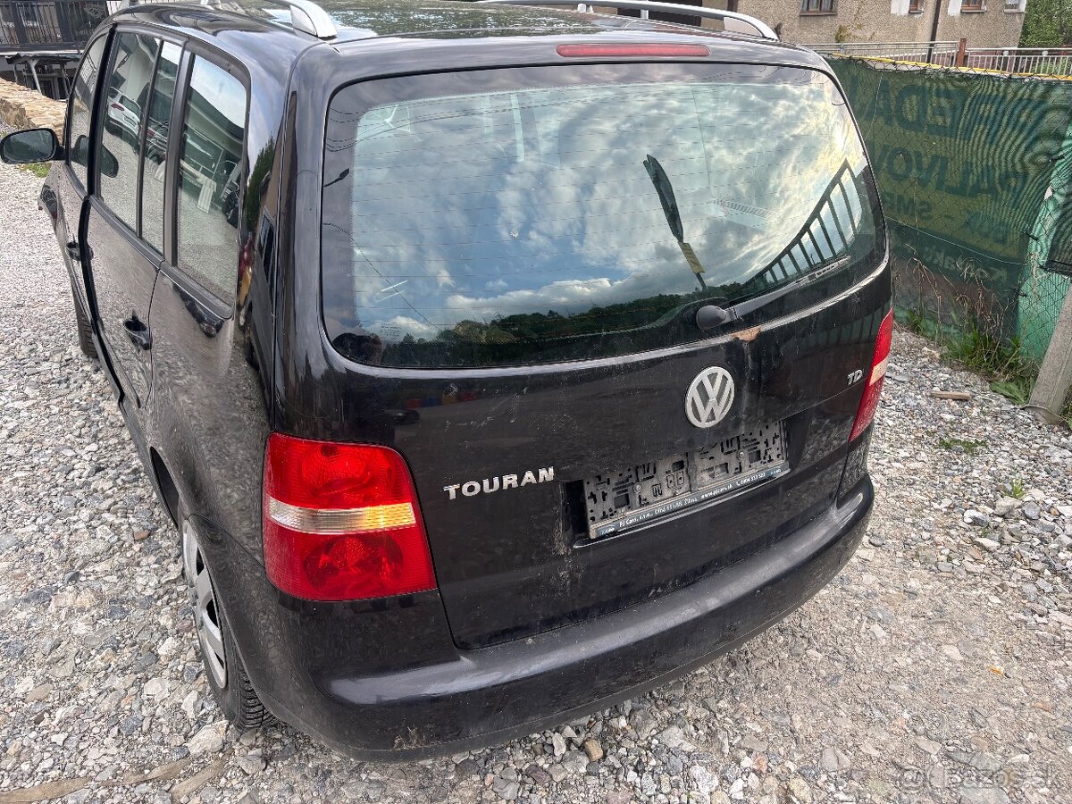 Rozpredam Volkswagen Touran 7miest - 3