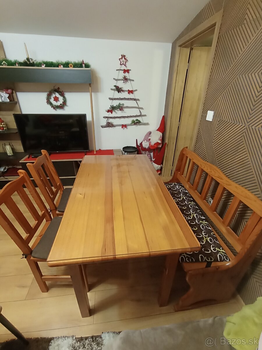 Kuchynský set s drevenou lavicou - 3