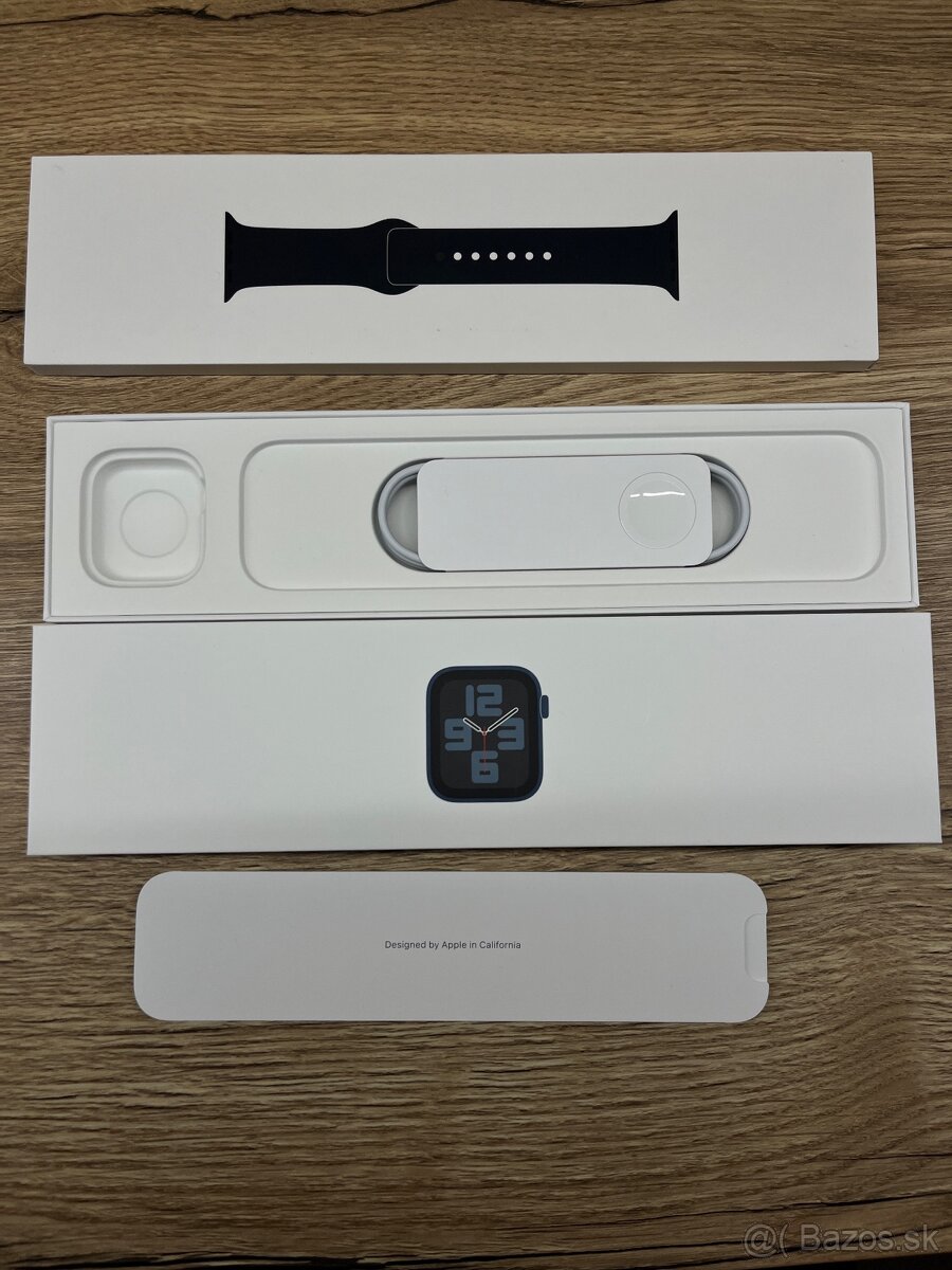 Apple Watch SE 2 generácia 40mm - 3