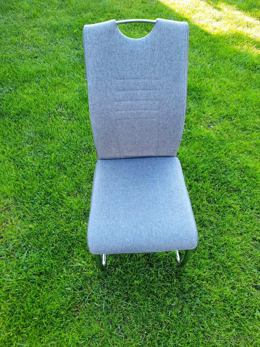 Seda kuchynska stolicka - 3