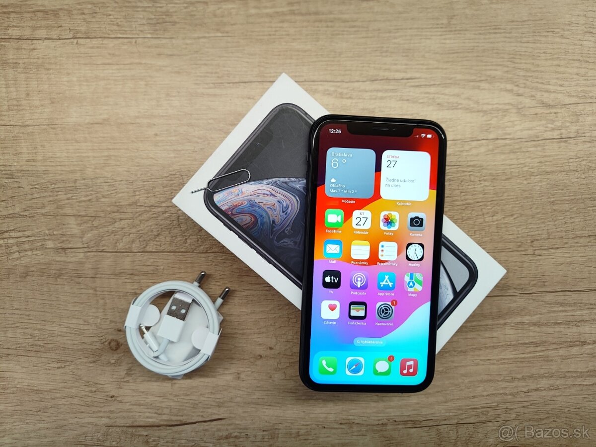 iPhone XR - super stav / v záruke - batéria 97% - 3