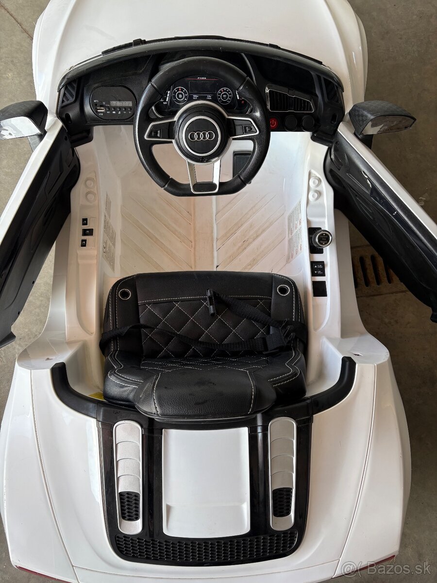 Elektrické autíčko Audi Spyder - 3