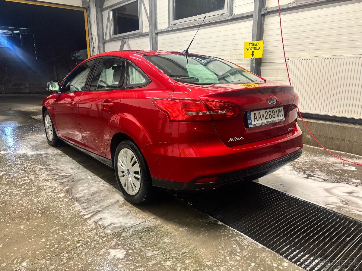 Ford Focus sedan, 125 koni - 3