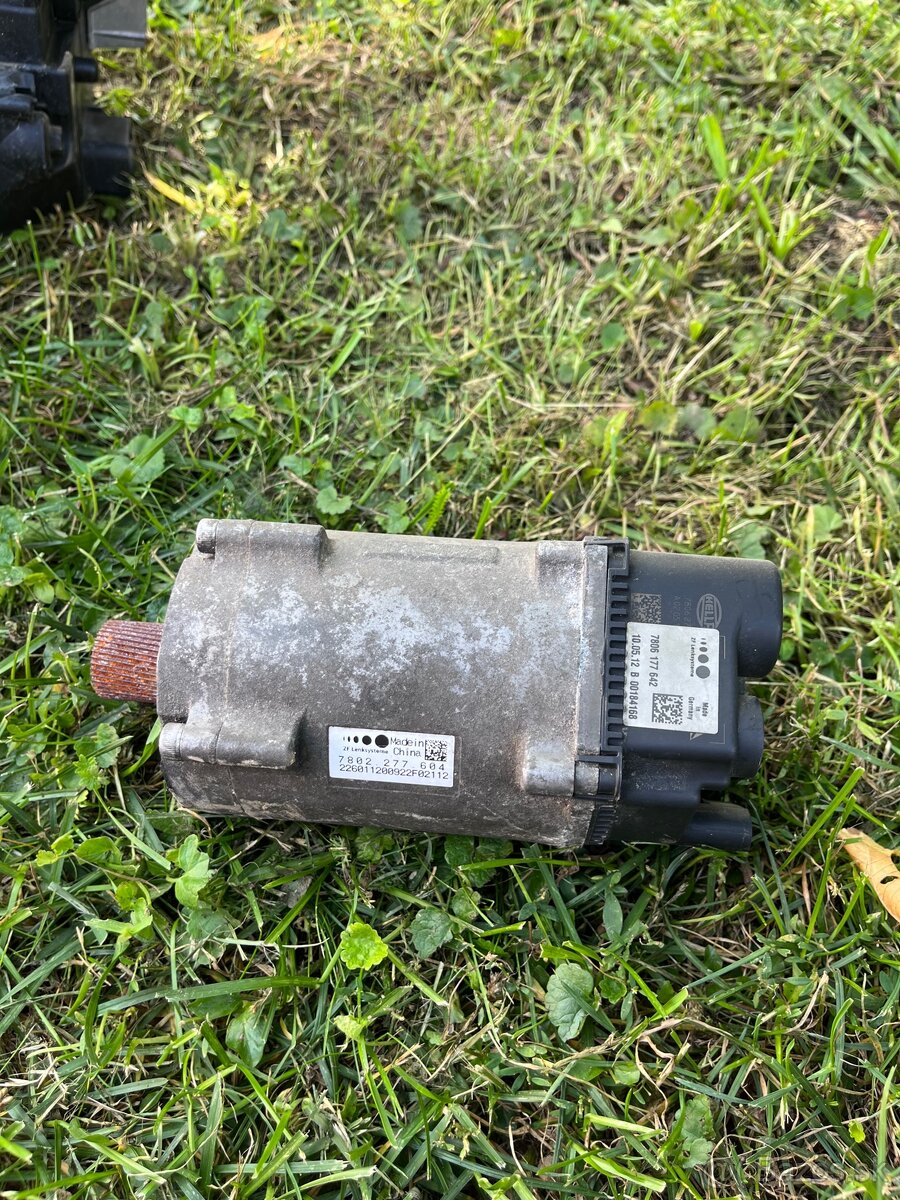 Bmw f30 servo motor - 3