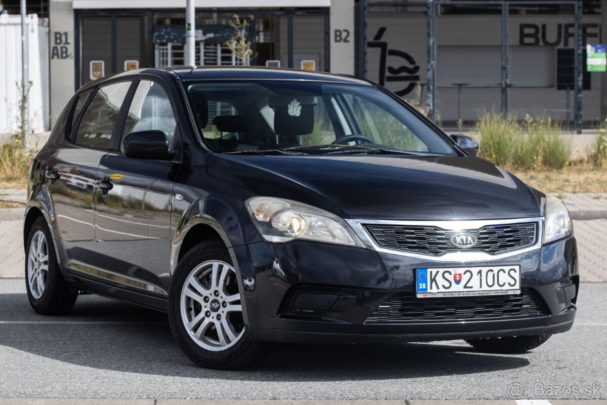 Kia Ceed 1.4 CVVT, 77kW (2011) - 3