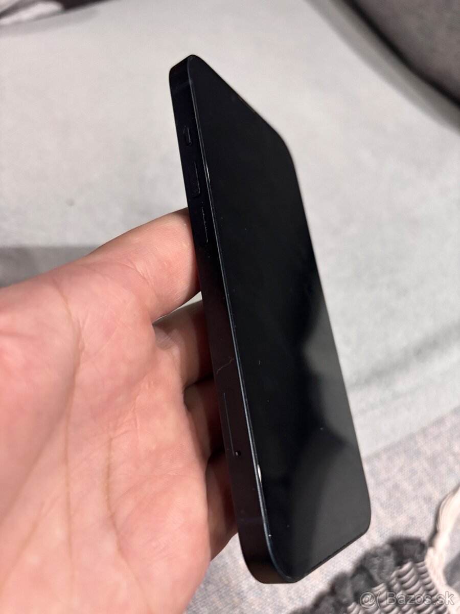 I phone 13 - 3