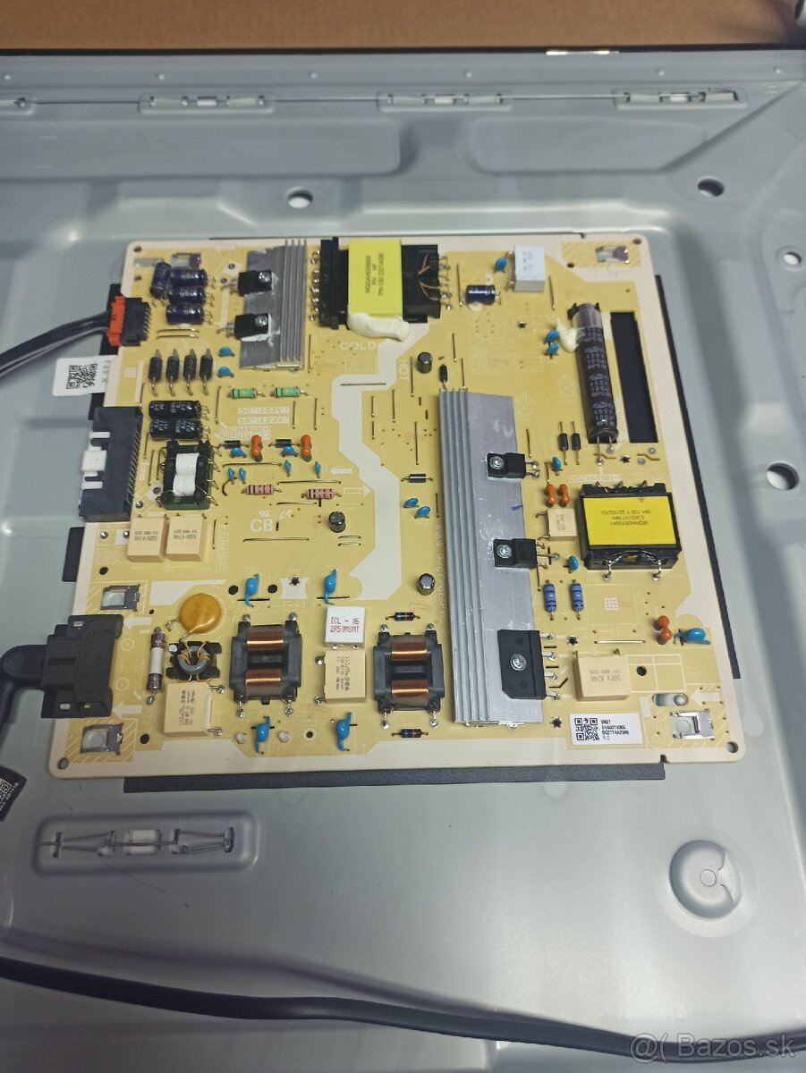 Samsung QE50Q60BAU diely - 3