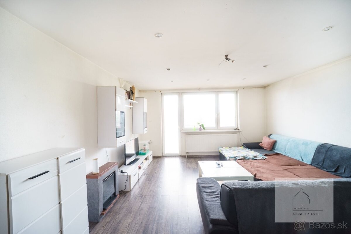 Dvojgeneračný rodinný dom vo Vrábľoch na predaj - 3