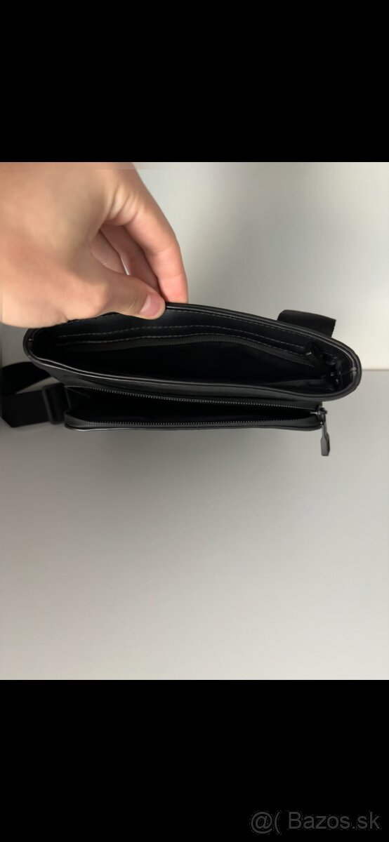 Tommy Hilfiger crossbody taška – čierna, nová - 3