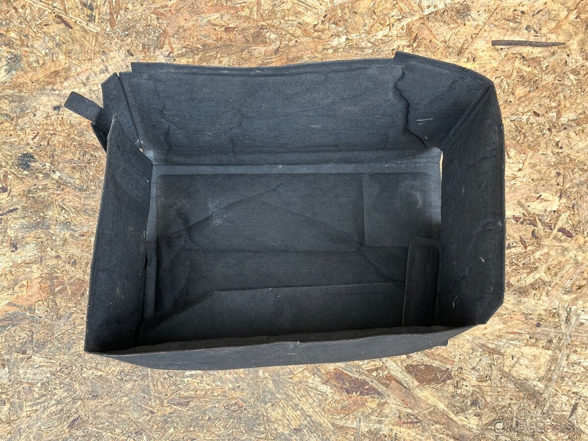 Držiak+kryt batérie VW Golf 6 - 3