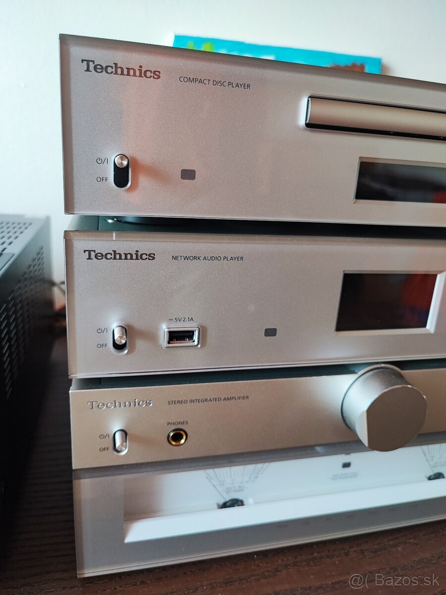 Technics C700 Series - 3
