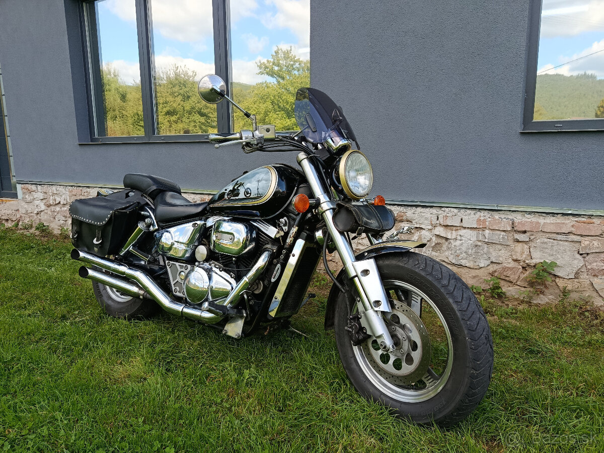 Suzuki Marauder VZ 800 - 3