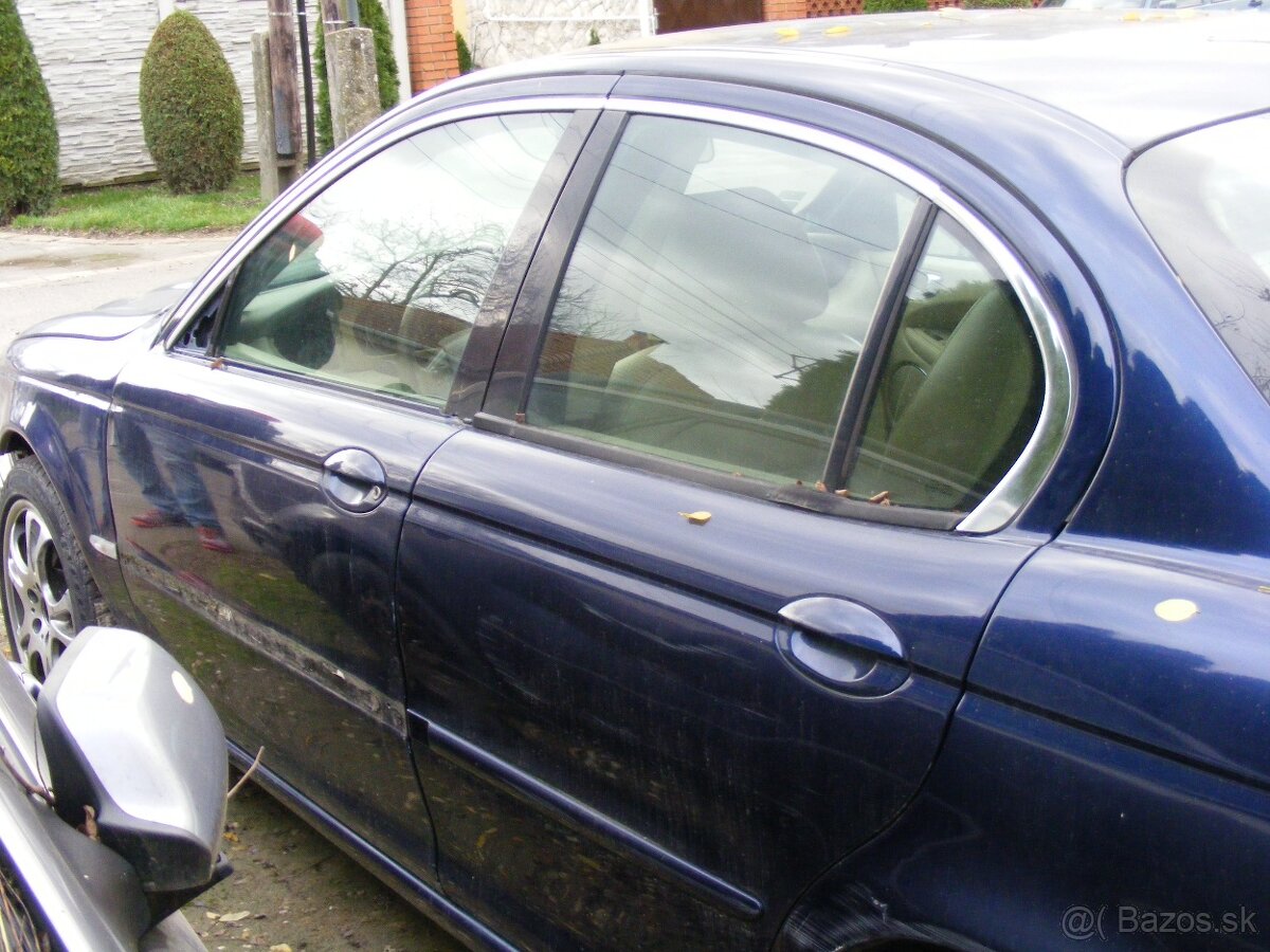 Jaguar X-type 2.5 benzín na ND - 3