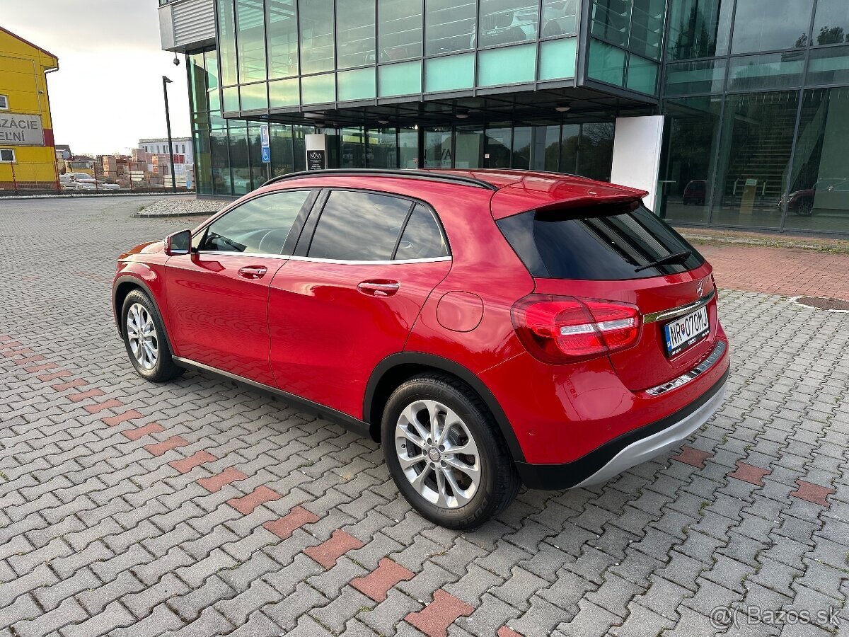Mercedes Gla 180 benzín 96293km - 3