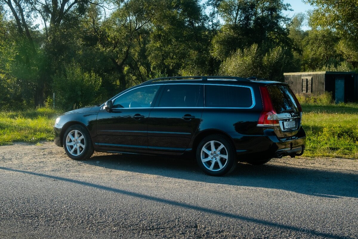 VOLVO V70 - 3