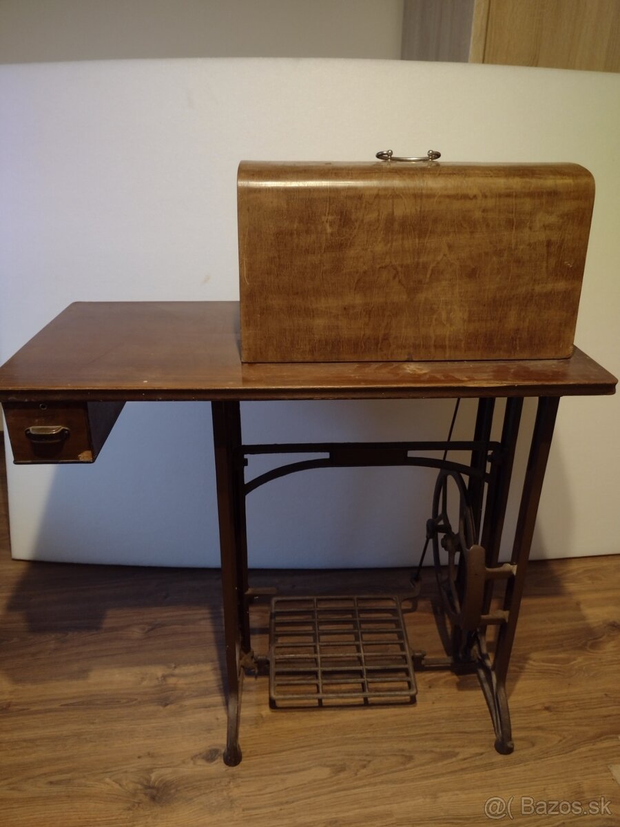 Šlapací šijací stroj - 3