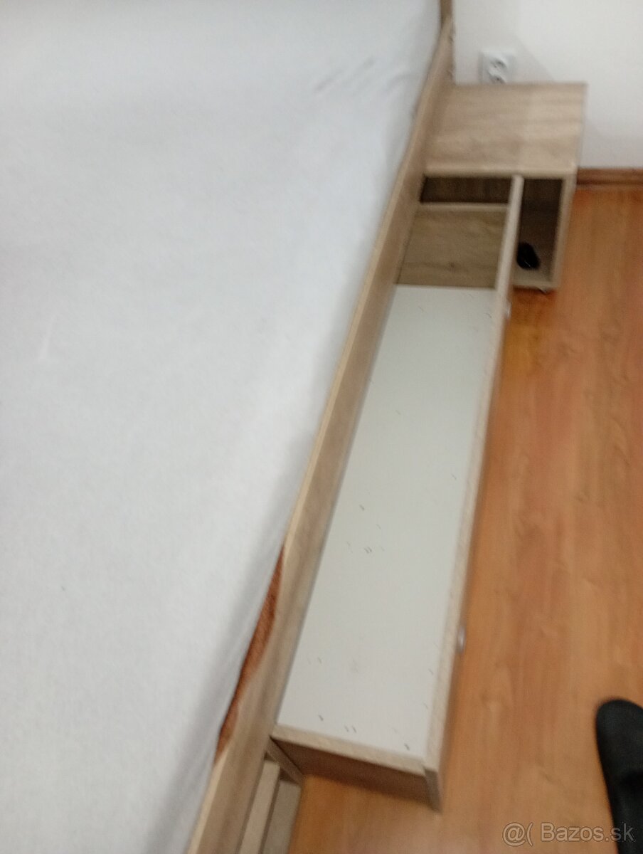 Manželská posteľ - 3