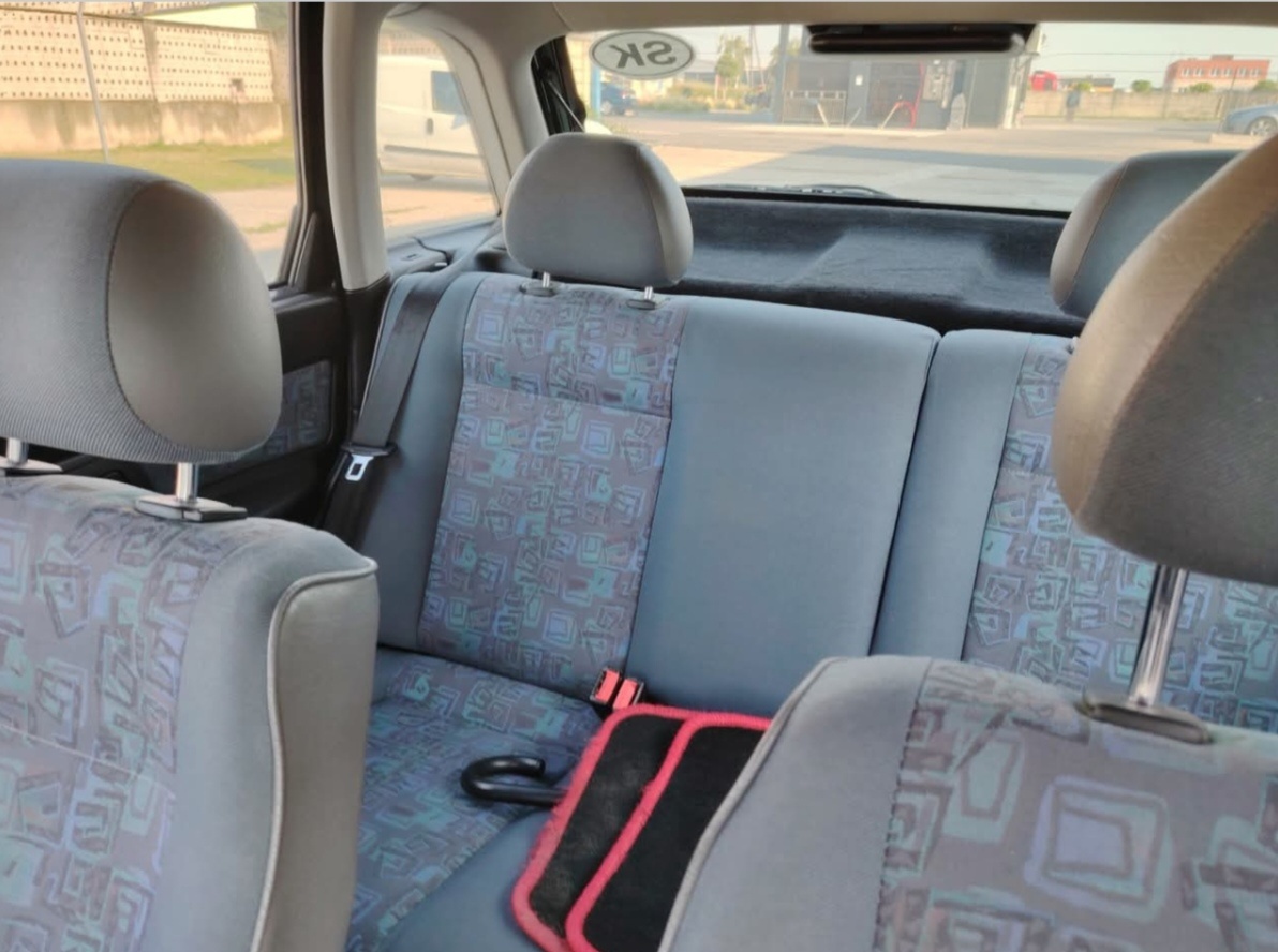 SEAT IBIZA 1,4 44kw 1998 - 3