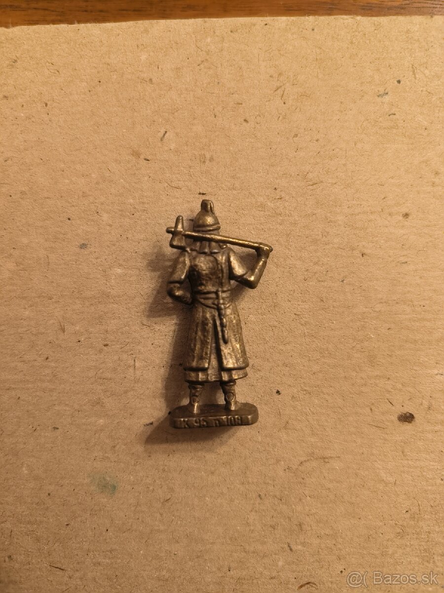 Kovová figúrka z kinder vajíčka - 3