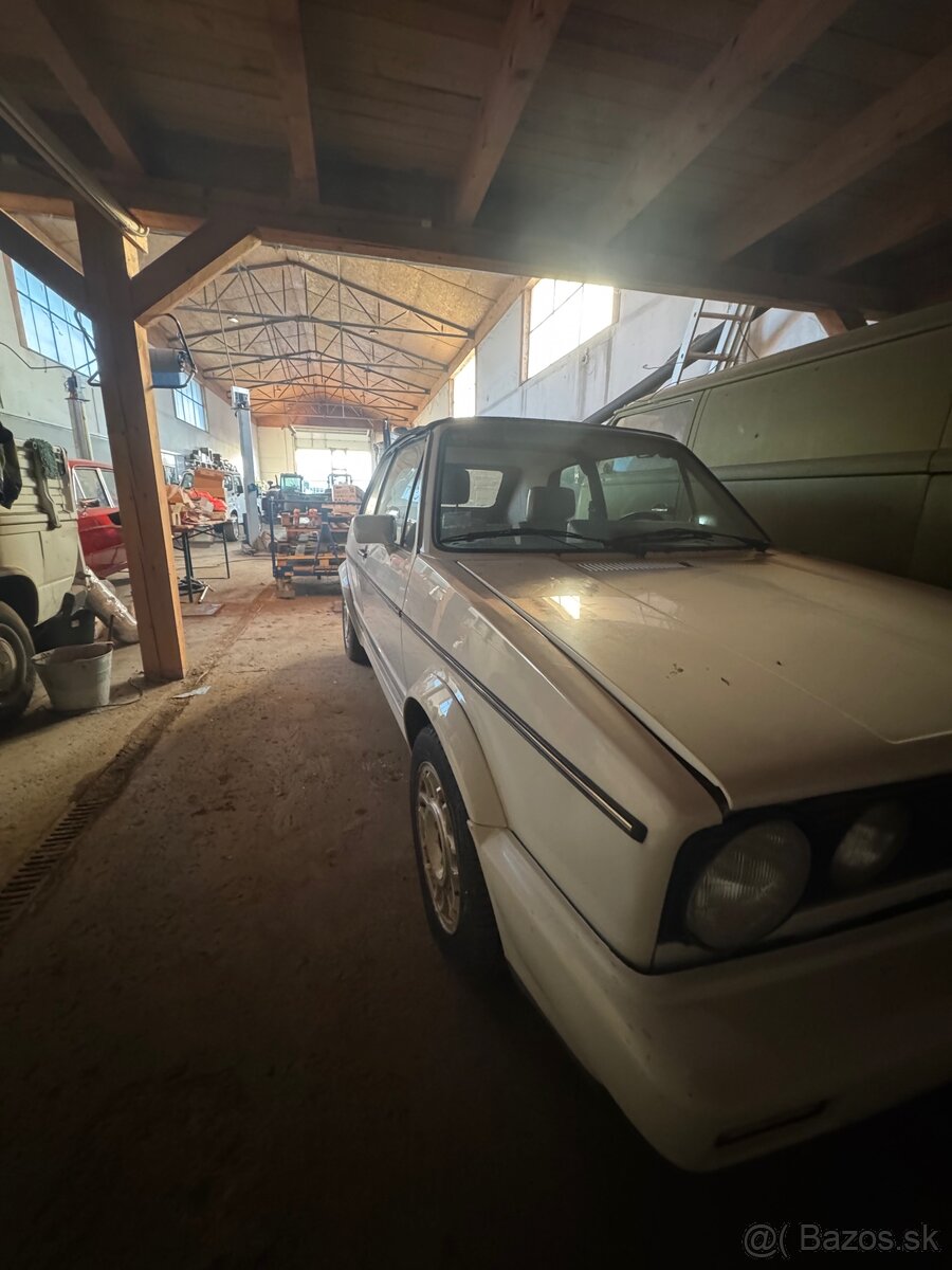 Volkswagen Golf 1 1.8 - 3