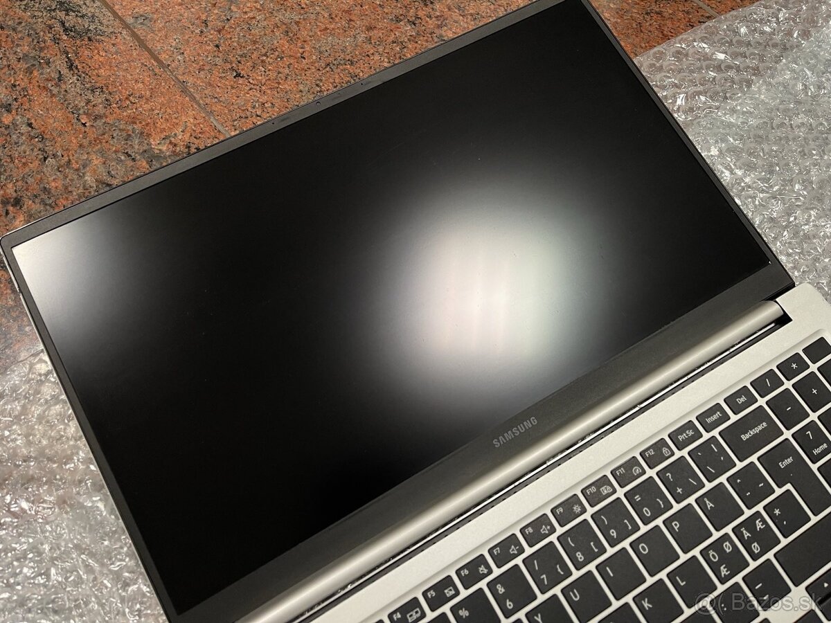 Samsung 750XDA – i3 11. gen/8GB RAM/256GB SSD - 3