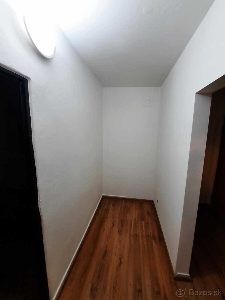 2 izbový byt Levice, Hviezdoslavova ulica - 3