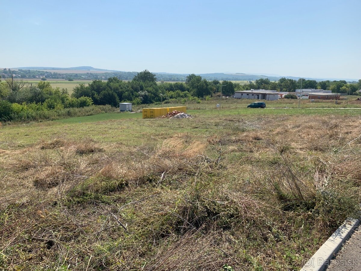 Stavebný pozemok v novovybudovanej lokalite v Kalinčiakovo - 3