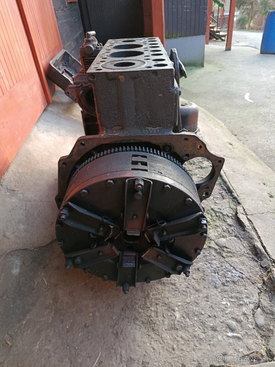 Motor Zetor 6901 - 3