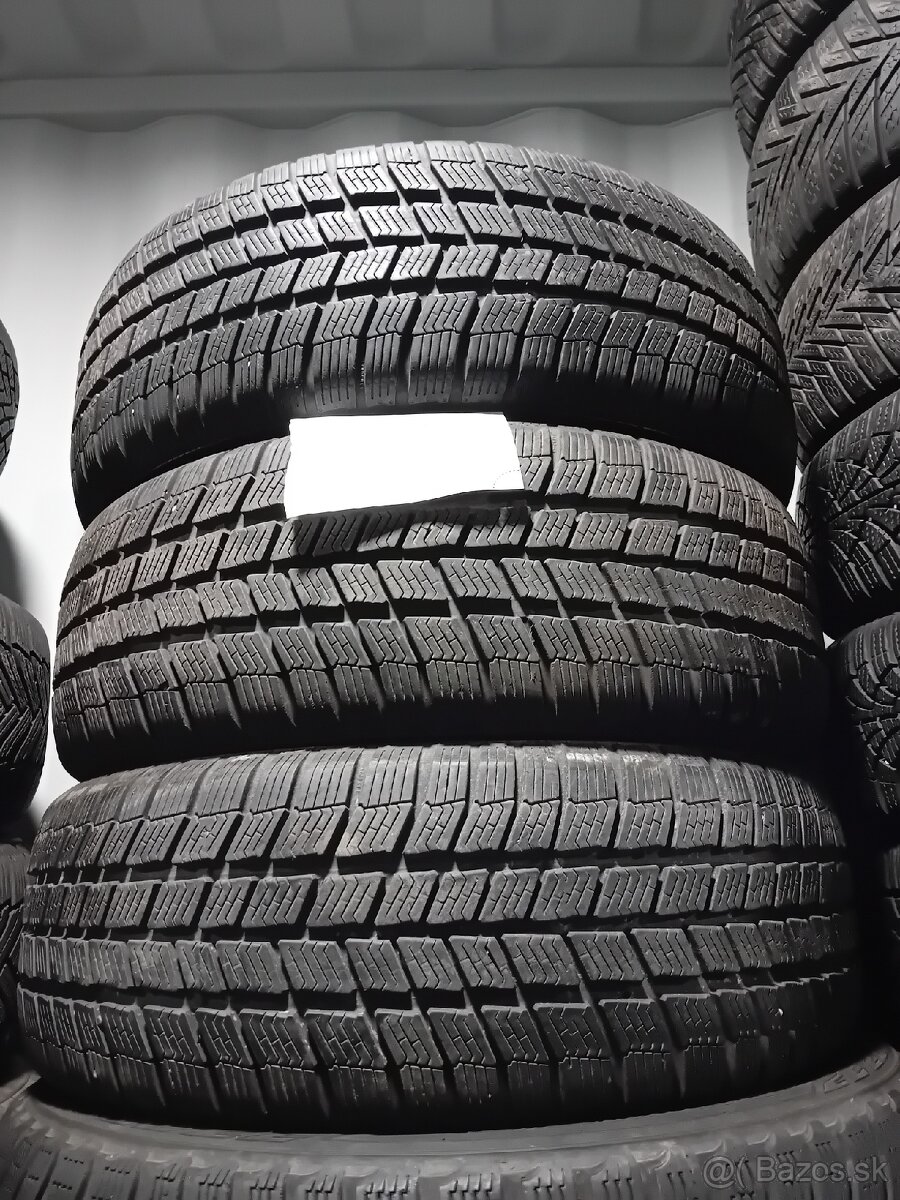3x 215/60R16 Zimné pneu Barum - 3