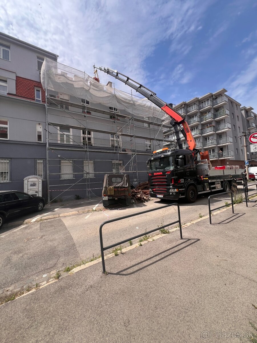 Ponúkame prepravu s platom a valník s HR - 3