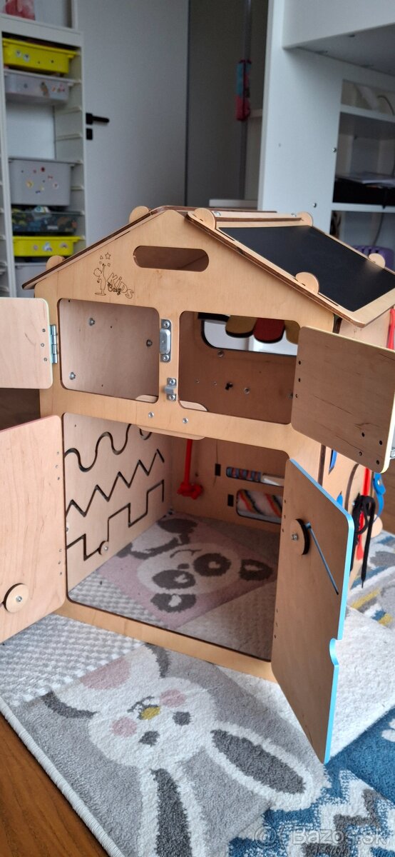 Montessori domček, aktivity board - 3