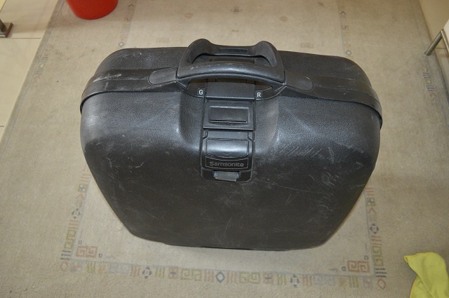 predam velky kufor SAMSONITE - 3