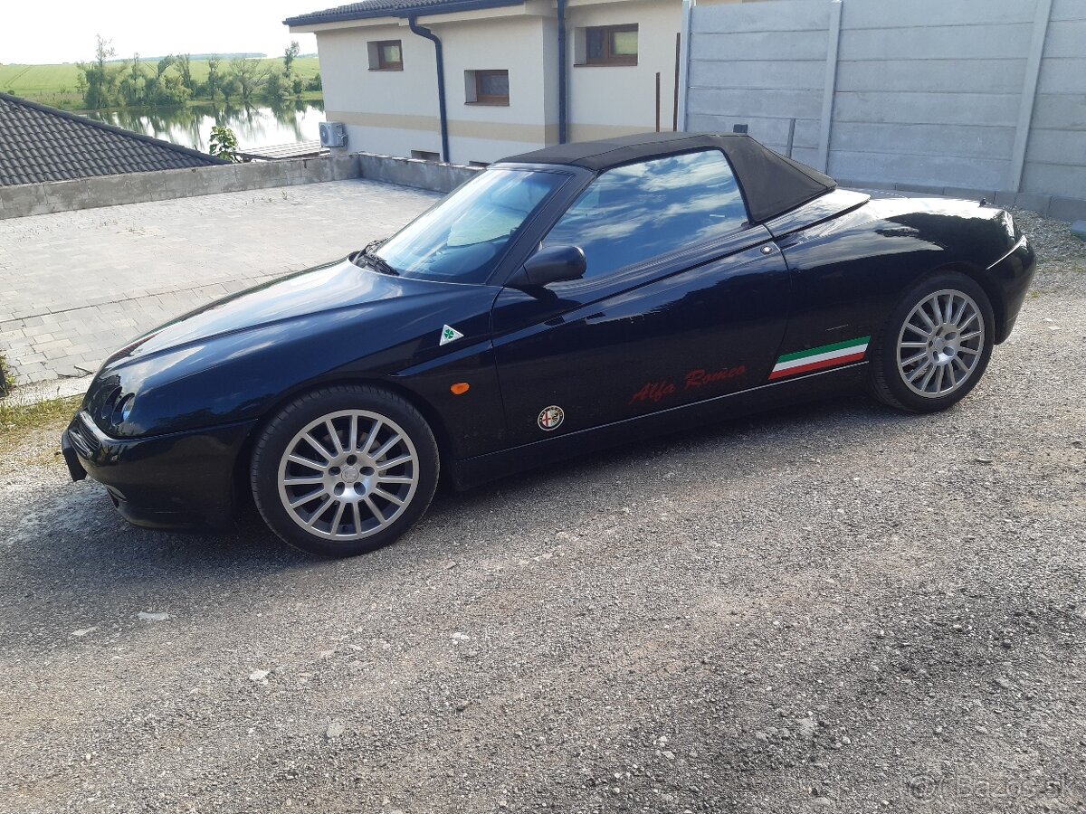 Alfa Romeo Spider - 3