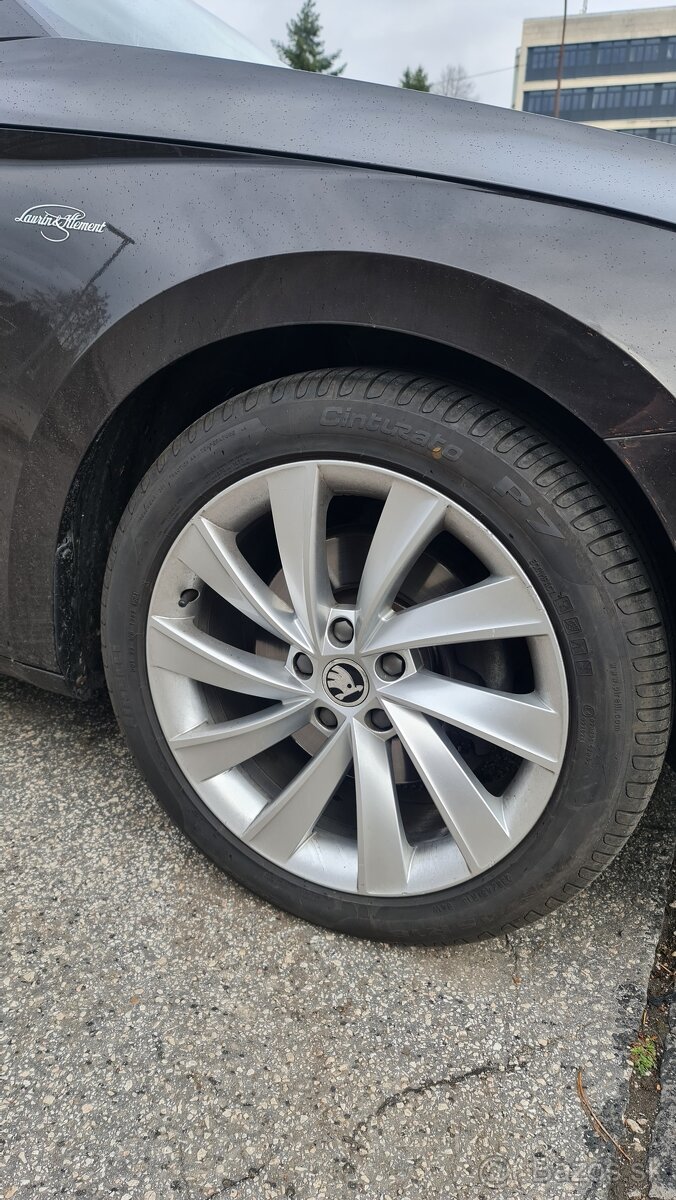 Alu disky škoda + letné pneu R18 235/45 - 3