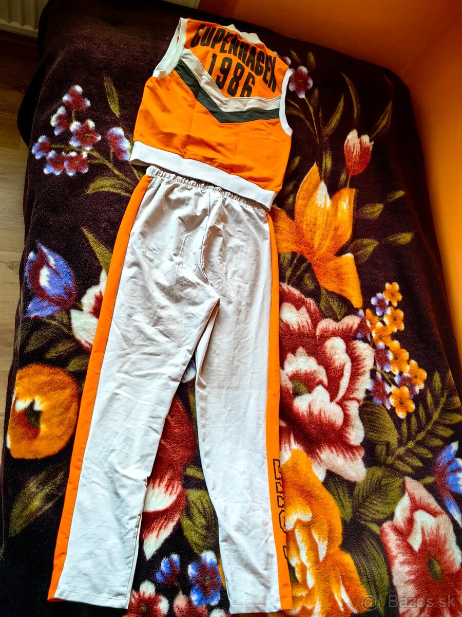 dámska tepláková súprava M - 3